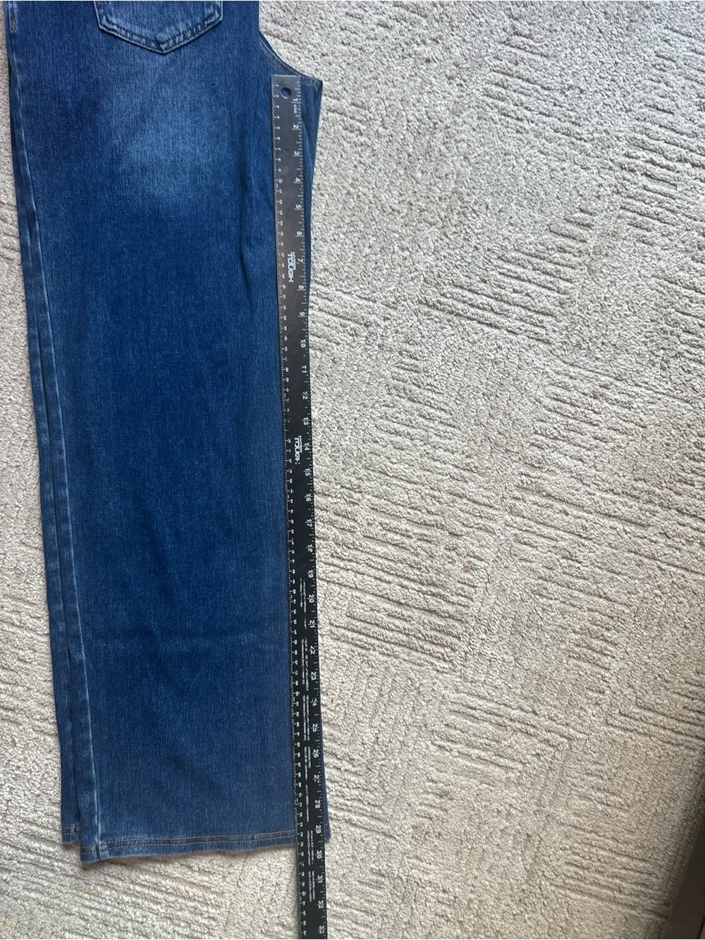 High-Waist V-Crossover Wide Leg Jeans - Dark Blue - Picture 15 of 16